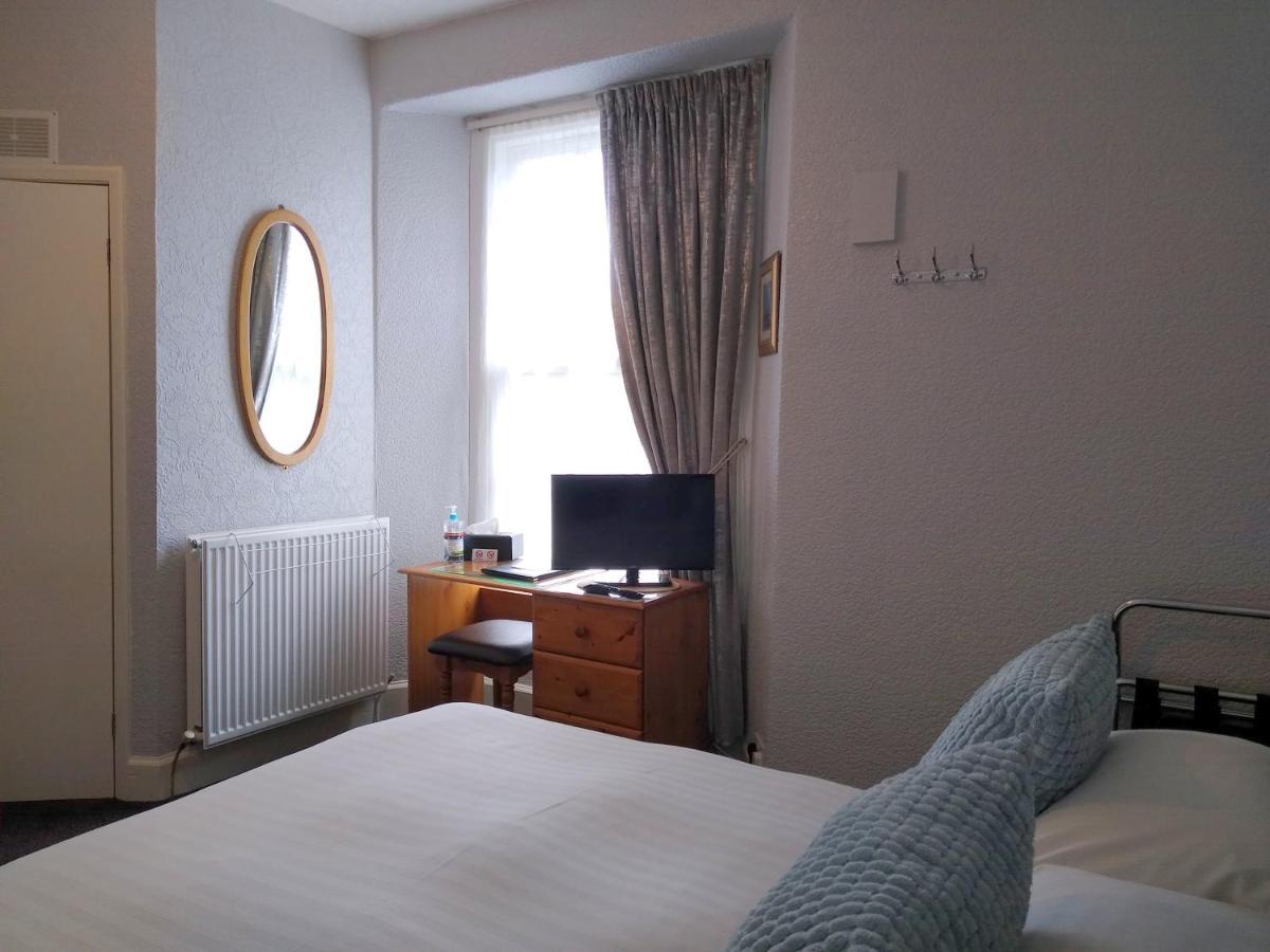 Hazeldene Guest House - With Free Offsite Health Club Боунес-он-Уиндермер Экстерьер фото