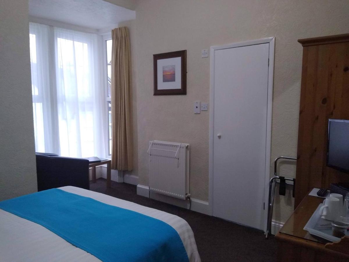 Hazeldene Guest House - With Free Offsite Health Club Боунес-он-Уиндермер Экстерьер фото